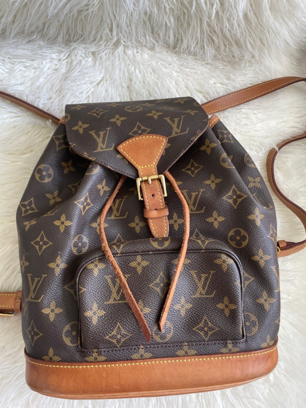 Louis Vuitton MM backpack - Picture 4 of 17